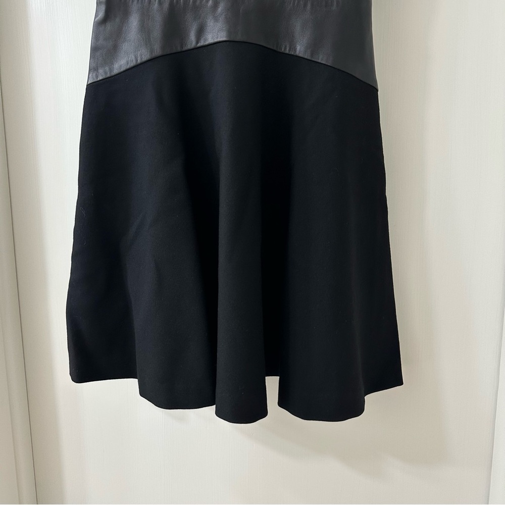 Diane Von Furstenberg Black Fit & Flare Skater Dress,  Leather Details, Size 0 - Picture 8 of 11